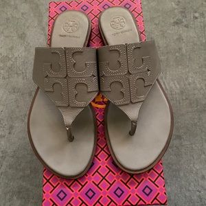 Tory Burch logo slip on sandals